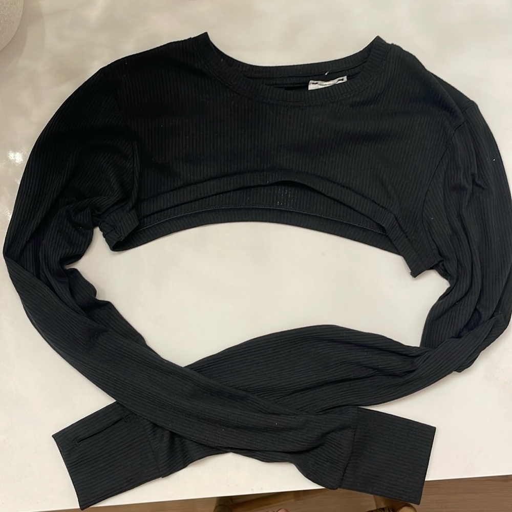 Nike sleeve top